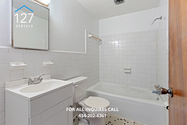 Building Photo - Comfortable & Convenient 1-Bedroom Apartment in Prime Lynchburg Location!