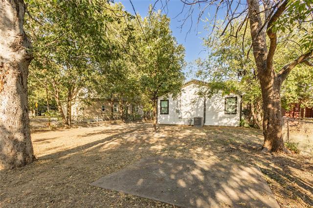 Building Photo - 814 N Harrison Ave