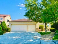 Building Photo - *WONDERFUL SINGLE STORY HOME IN "GREEN VAL...