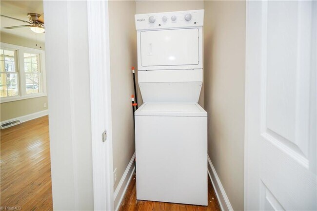 Building Photo - 1919 Maryland Ave