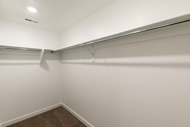 Building Photo - Townhome in Long Valley Community