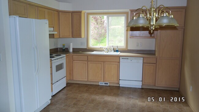 Building Photo - 7670 Cedar Park