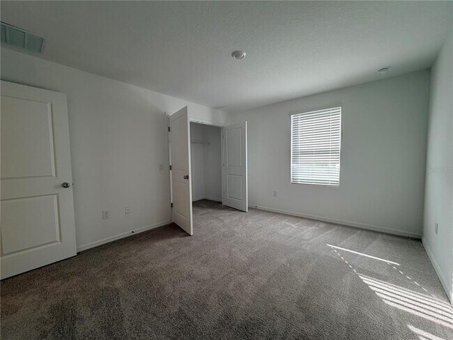 Building Photo - 2946 Skyline Lp