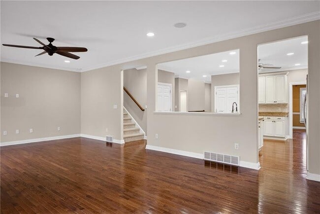 Building Photo - 402 Georgetowne Ct