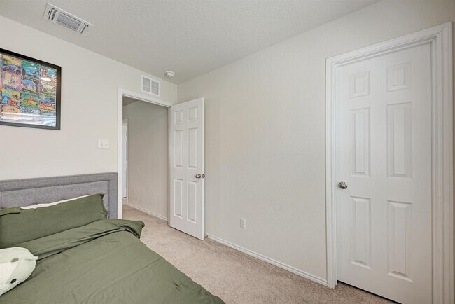 Building Photo - 229 Prairie Falcon Wy