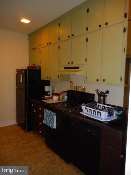 Building Photo - 12775 Main St