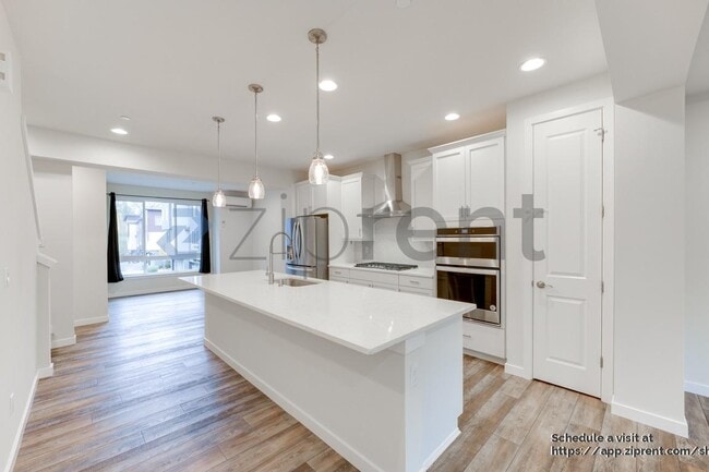 Building Photo - 23831 5th Ave SE