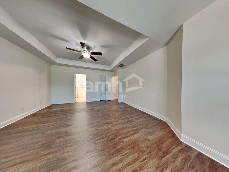 Building Photo - 9919 Maywine Cir