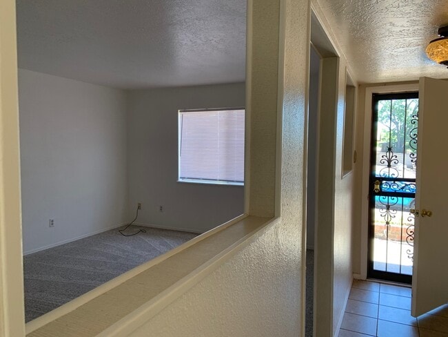 Building Photo - 12809 Mountain View Ave NE