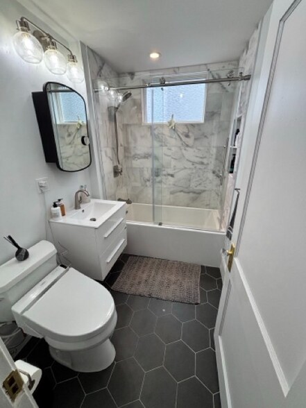 Building Photo - 24 Teele Ave