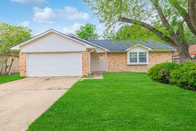 Building Photo - 22707 Smokey Hill Dr