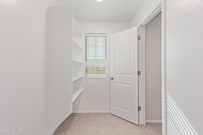 Building Photo - 16648 W Jenan Dr