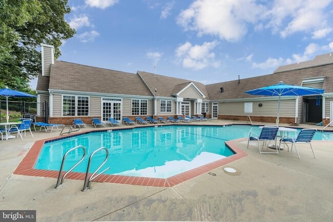 Building Photo - 2002 Peggy Stewart Way