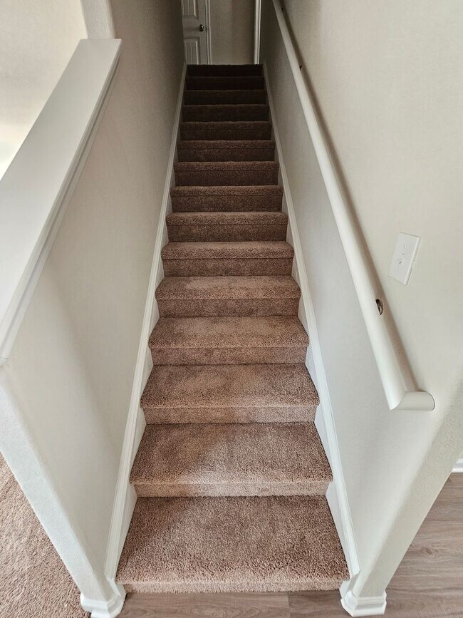 Building Photo - Brand New 3BR Home Minutes from the Airport