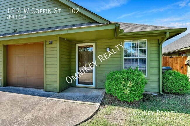 Building Photo - 1014 W Coffin St