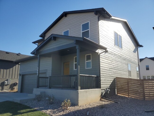 Building Photo - Exquisite 3 Bed 2.5 Bath Single Family Home
