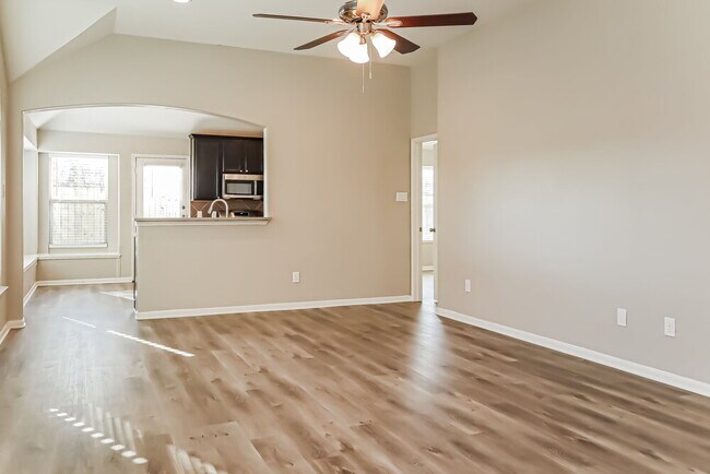 Building Photo - 323 Sea Breeze Dr