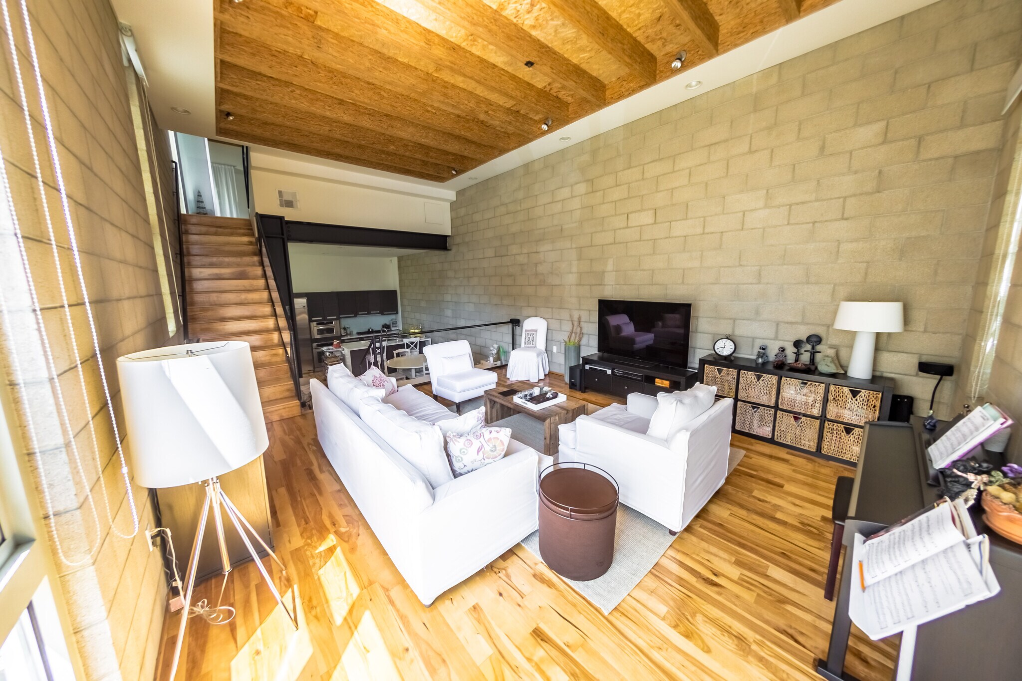 Building Photo - 717 N Cahuenga Blvd