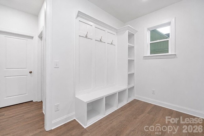 Building Photo - 7717 Nautical View
