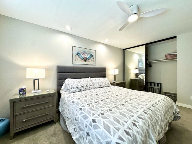 Building Photo - FOR RENT Call For Availability 3Br/3Ba 2128 Sqft Fully Furnished Del Mar Heights Vacation Home, C...