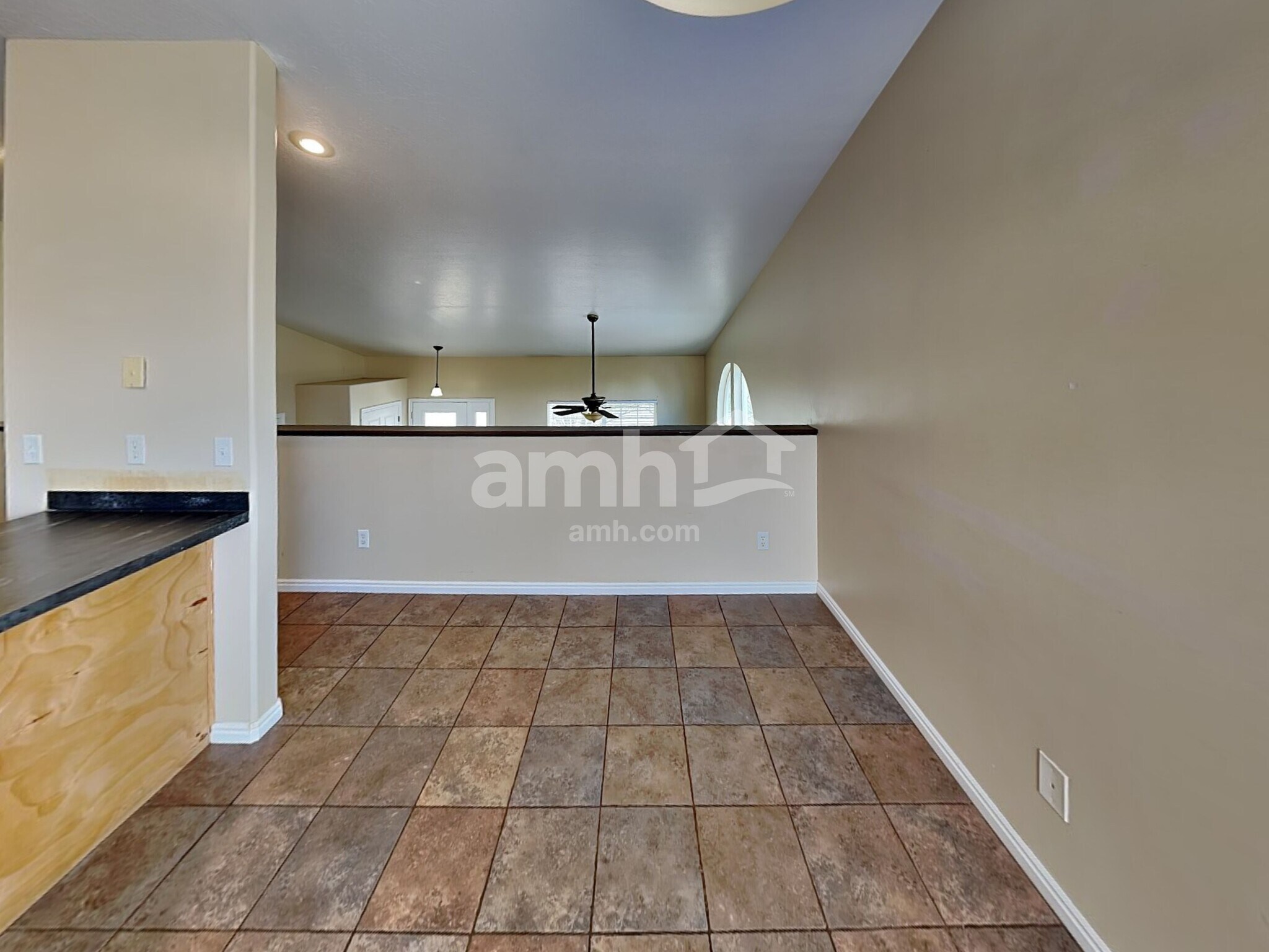 Building Photo - 451 W 225 N