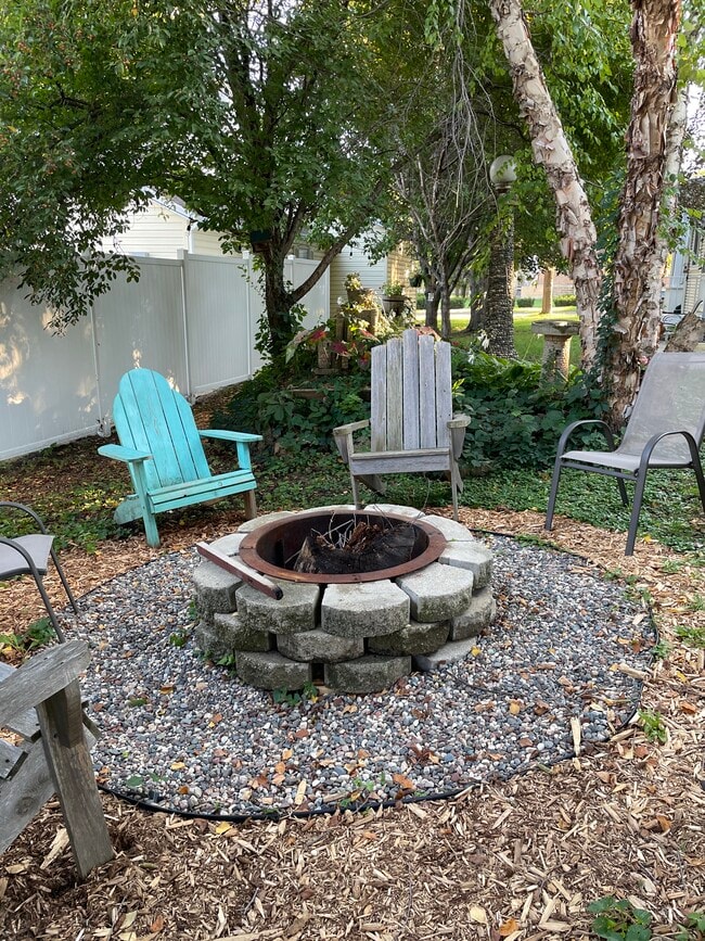 Building Photo - 407 Grace St