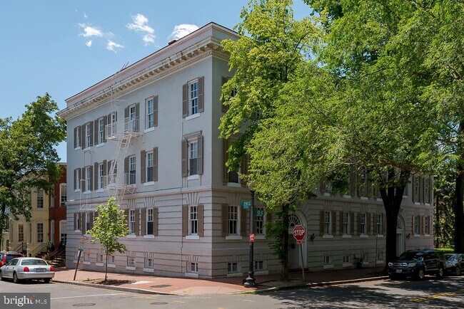 Building Photo - 2900-2908 Q St NW