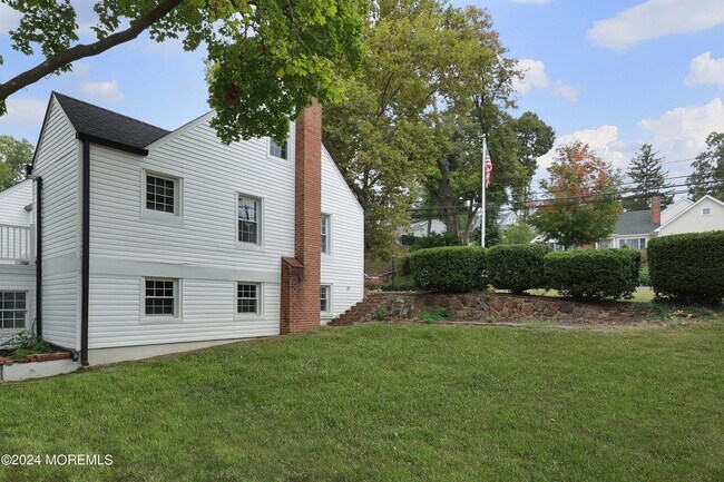 Building Photo - 67 E Highland Ave