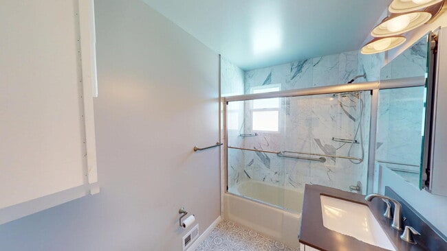 Building Photo - Modern Comfort Meets Everyday Convenience ...