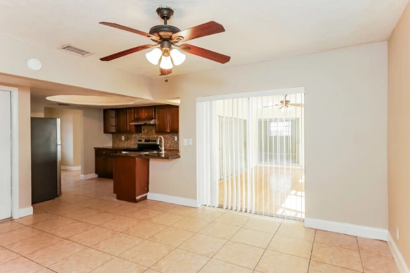 Building Photo - 3291 SW 40th St