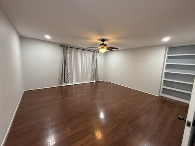 Building Photo - 4645 Wild Indigo St