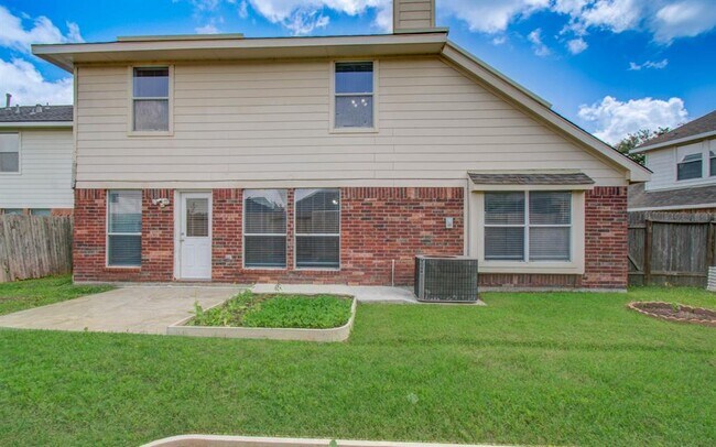 Building Photo - 12026 Parkers Hideaway Dr