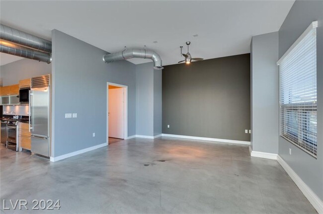 Building Photo - NEWPORT LOFTS--MAGNIFICENT PANORAMIC VIEWS...