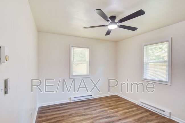 Building Photo - 1306 Linden Ave