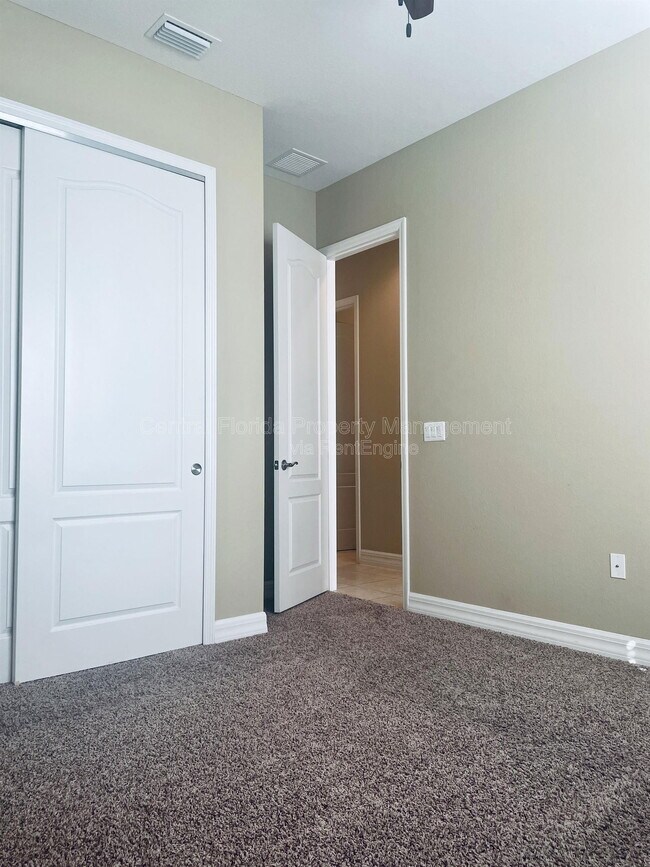 Building Photo - 10712 Willow Ridge Loop