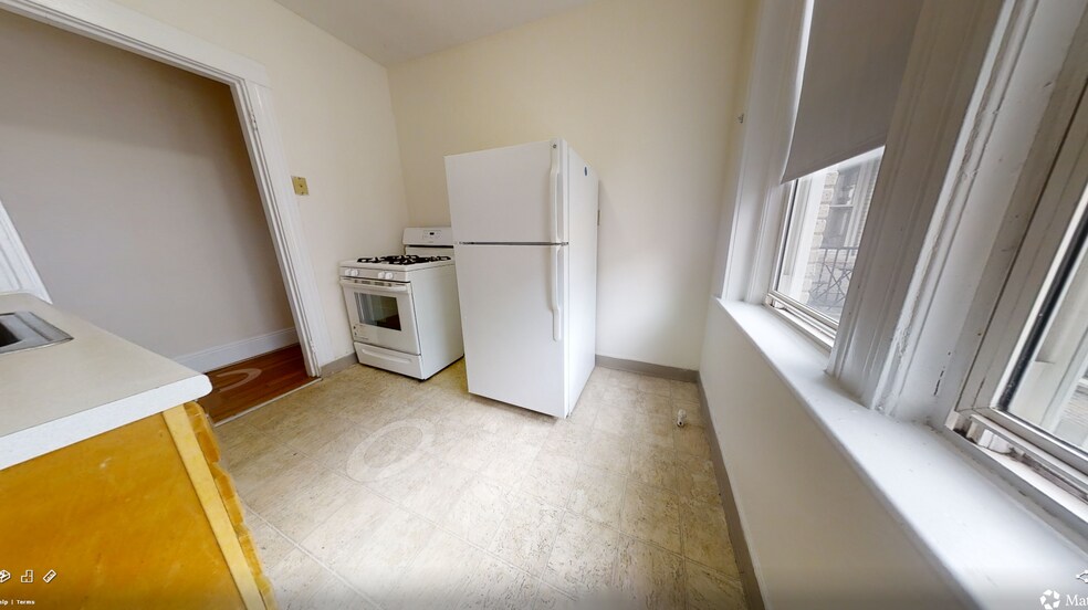 Building Photo - 120 Washington St