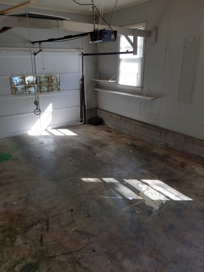 Building Photo - ***Coming soon!!***