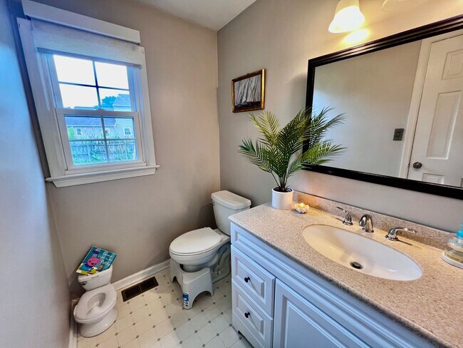 Building Photo - Charming Home in Quiet Salem Woods Cul-de-Sac