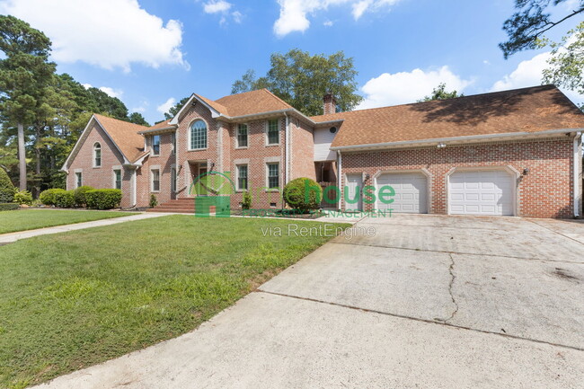 Building Photo - 948 Forest Lakes Cir