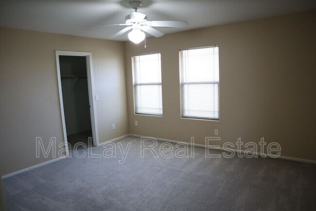 Building Photo - 6917 W St Charles Ave