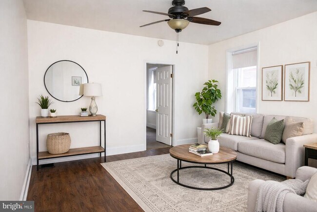 Building Photo - 2309 E York St