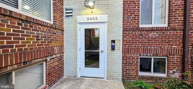 Building Photo - 5405 9th St NW