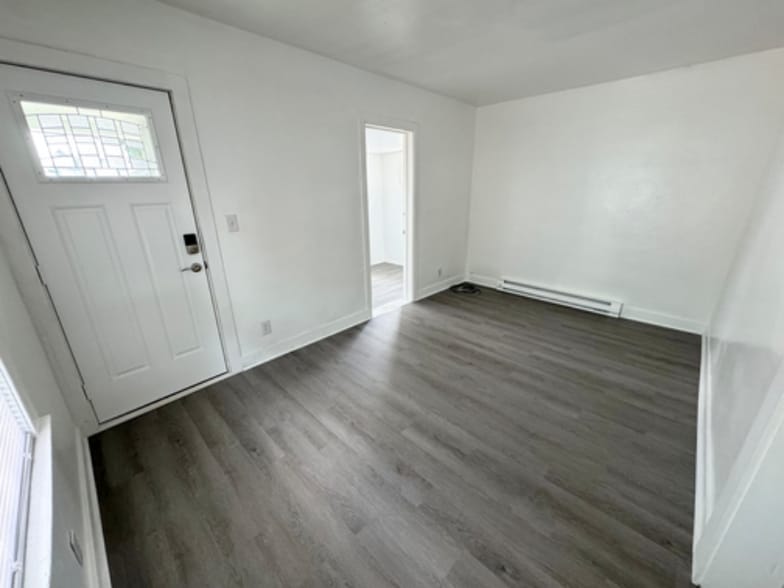 Building Photo - 205.5 N Nanticoke Ave