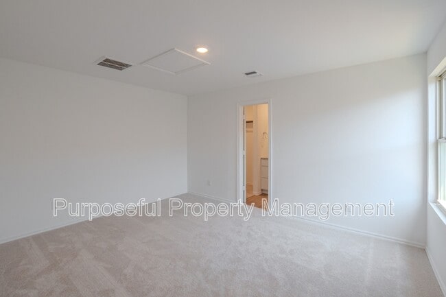 Building Photo - 3233 NW 149th St