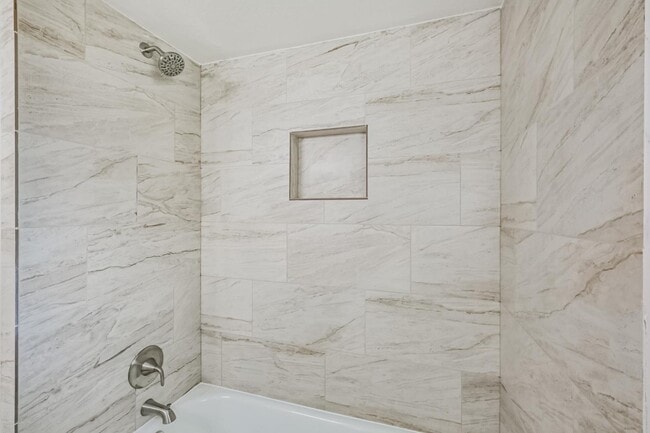 Building Photo - 802 Wright St