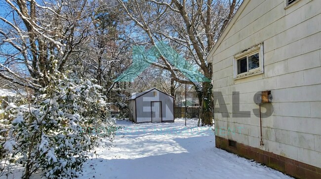 Building Photo - 2017 Todd St