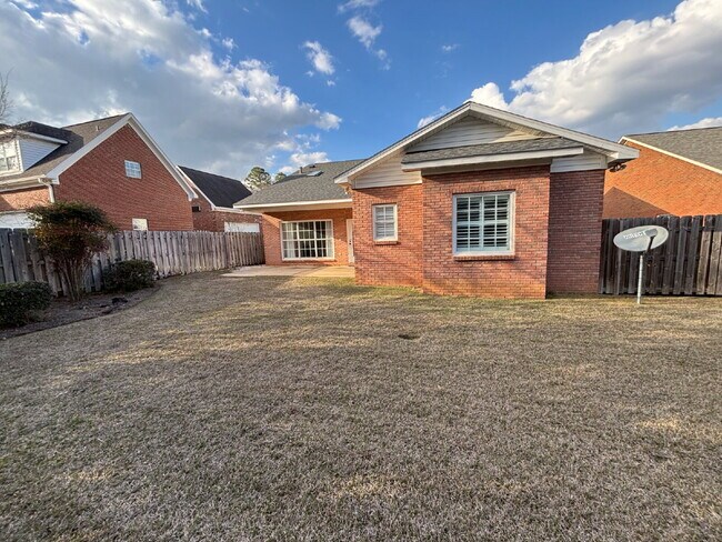 Building Photo - 39 Williamsburg Pl