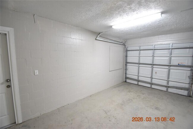 Building Photo - 4711 E Serena Dr