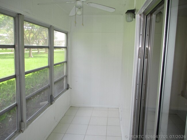 Building Photo - 506 Mansfield M