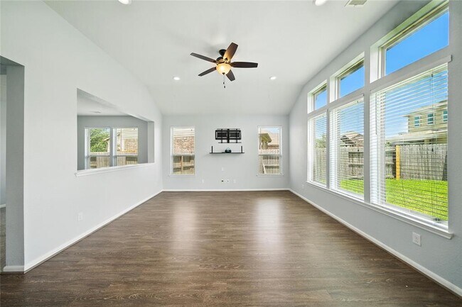 Building Photo - 28634 Cranford Sage Ln